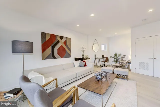 $5,400 | 1871 Corcoran Street Northeast, Unit 1871B, Washington, DC 20002