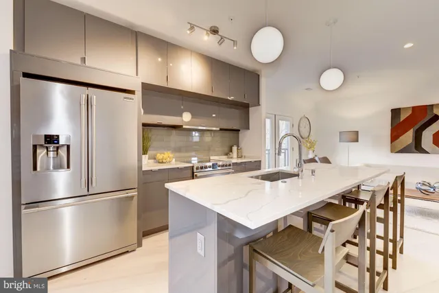 $5,400 | 1871 Corcoran Street Northeast, Unit 1871B, Washington, DC 20002