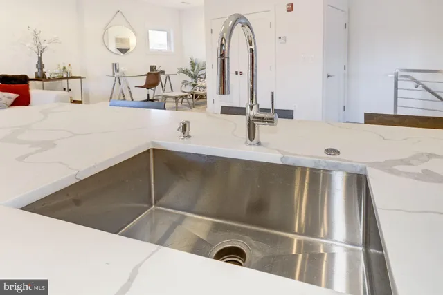 $5,400 | 1871 Corcoran Street Northeast, Unit 1871B, Washington, DC 20002