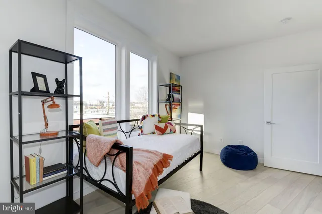 $5,400 | 1871 Corcoran Street Northeast, Unit 1871B, Washington, DC 20002