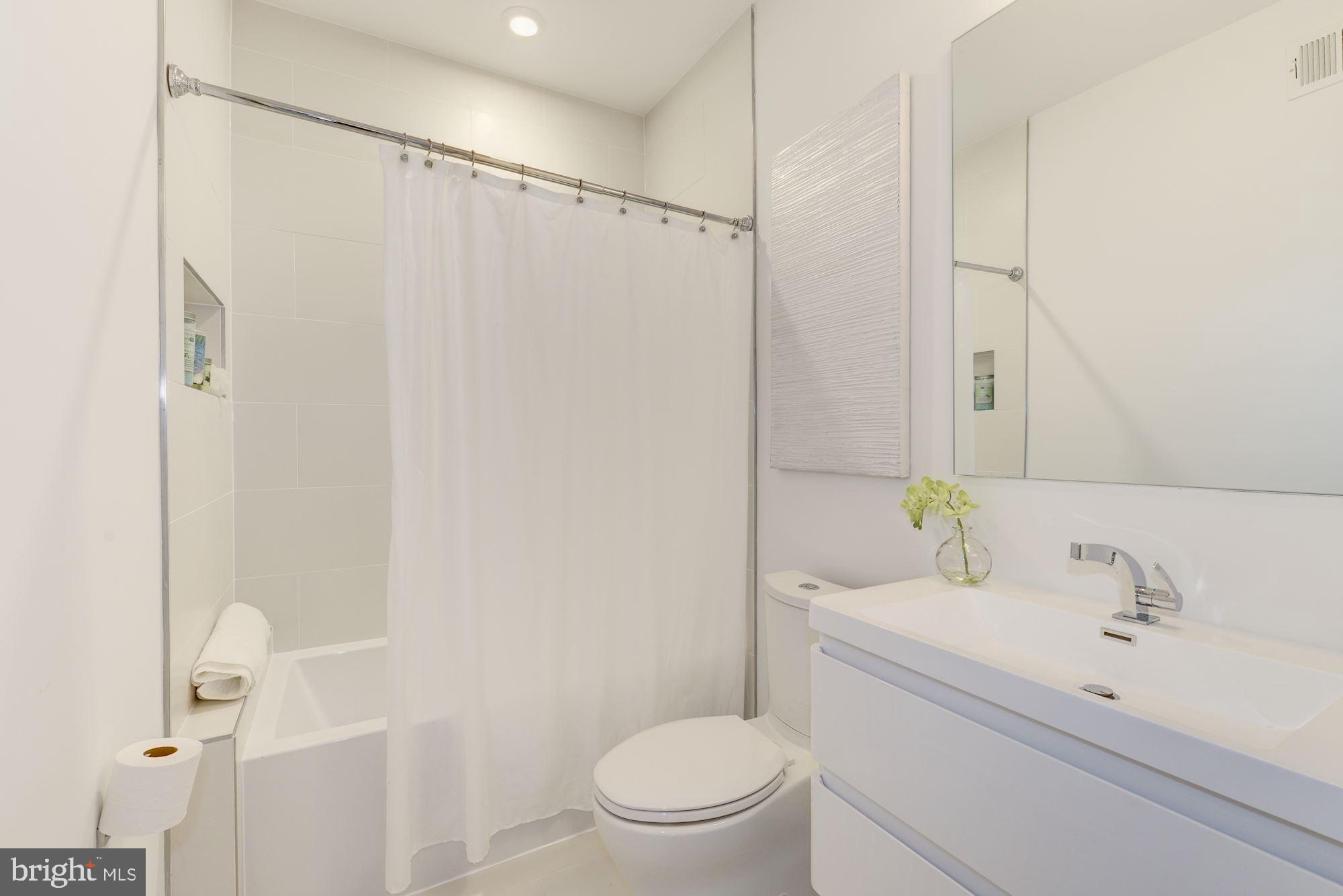 1871 Corcoran Street Northeast, Unit 1871B Washington, DC 20002 - Photo 4 of 31