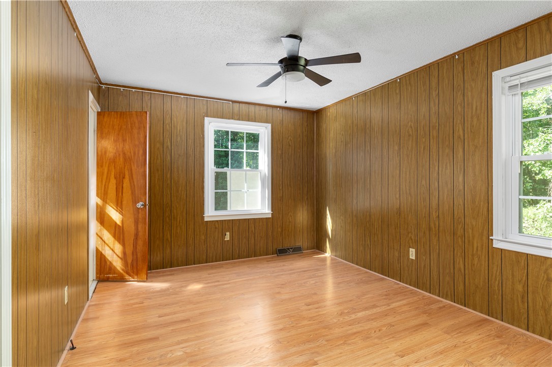 116 Cherokee Road Easley, SC 29642 - Photo 12 of 24 Gallery Image 12
