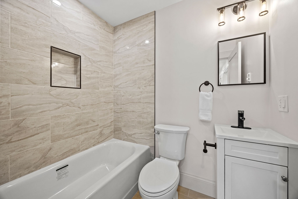 9 Swan Street, Unit 2 Beverly, MA 01915 - Photo 23 of 36