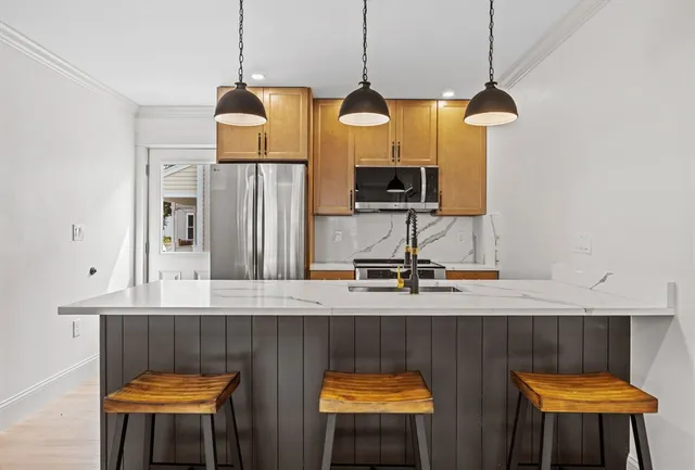 $639,900 | 9 Swan Street, Unit 2, Beverly, MA 01915