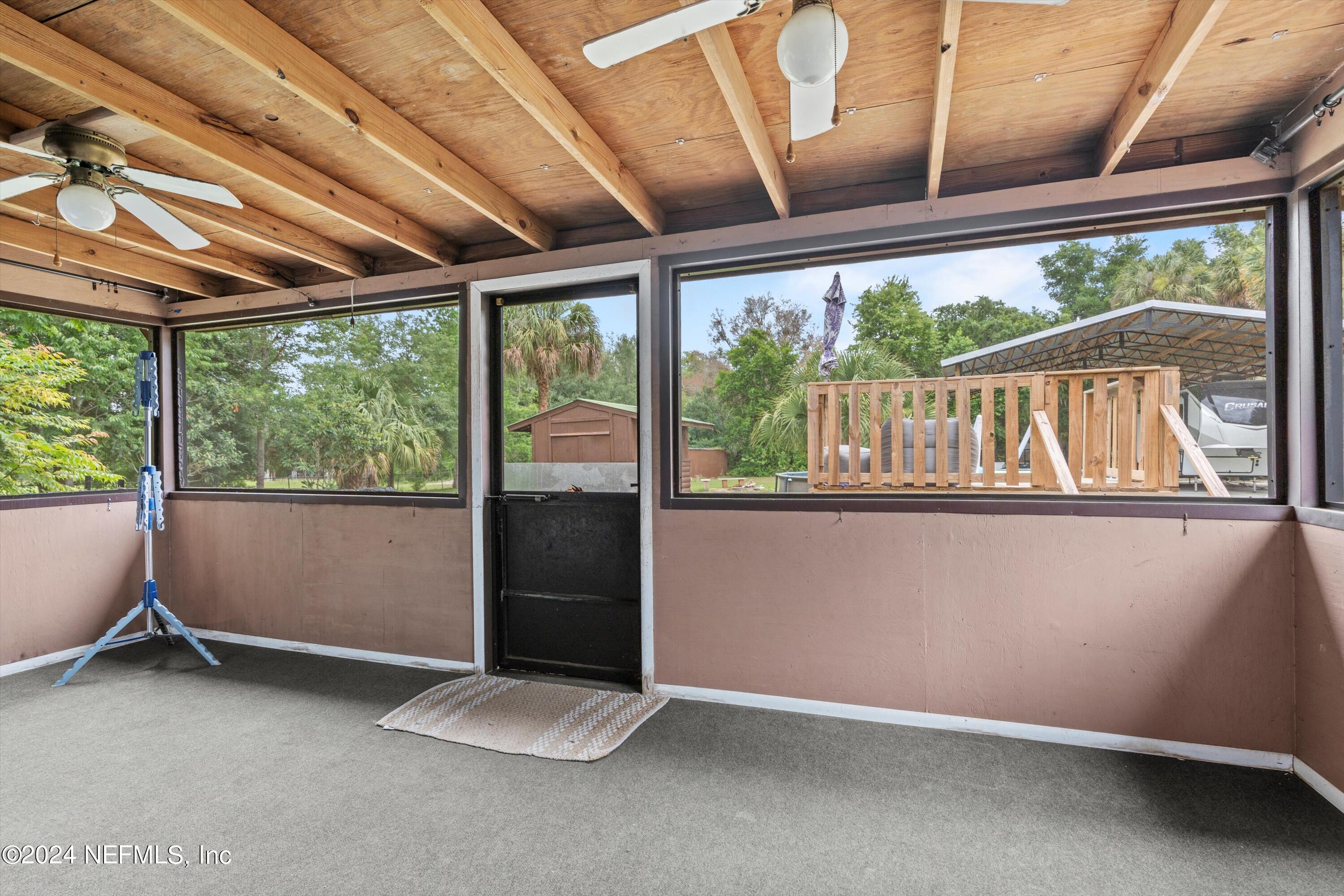 104 Wippletree Road Palatka, FL 32177 - Photo 27 of 37 27-Patio 2