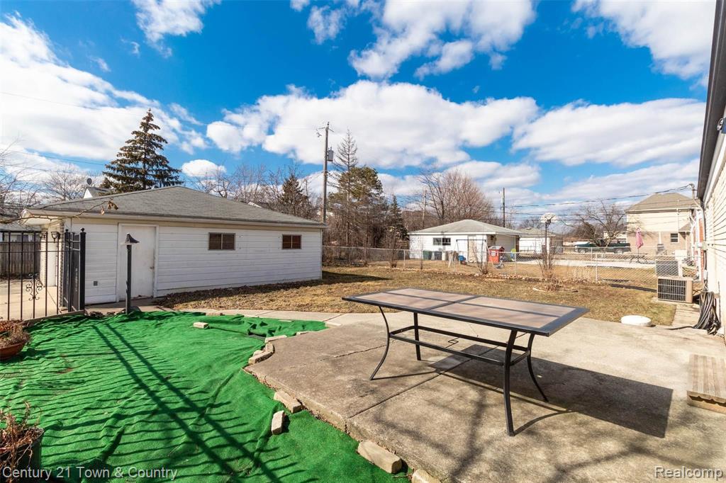 33817 Ryan Road Sterling Heights, MI 48310 - Photo 32 of 32