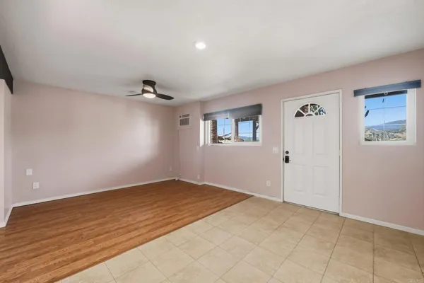 $1,900 | 1031 Country Club Drive, Escondido, CA 92029