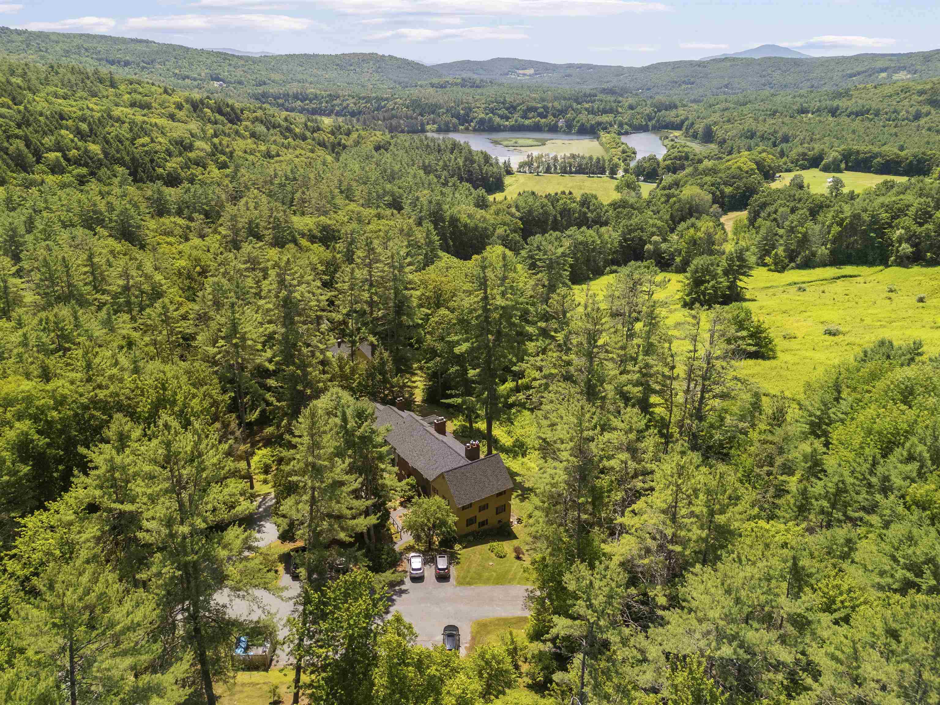 974 Hard Road, Unit D3 Hartford, VT 05059 - Photo 3 of 37 Gallery Image 3