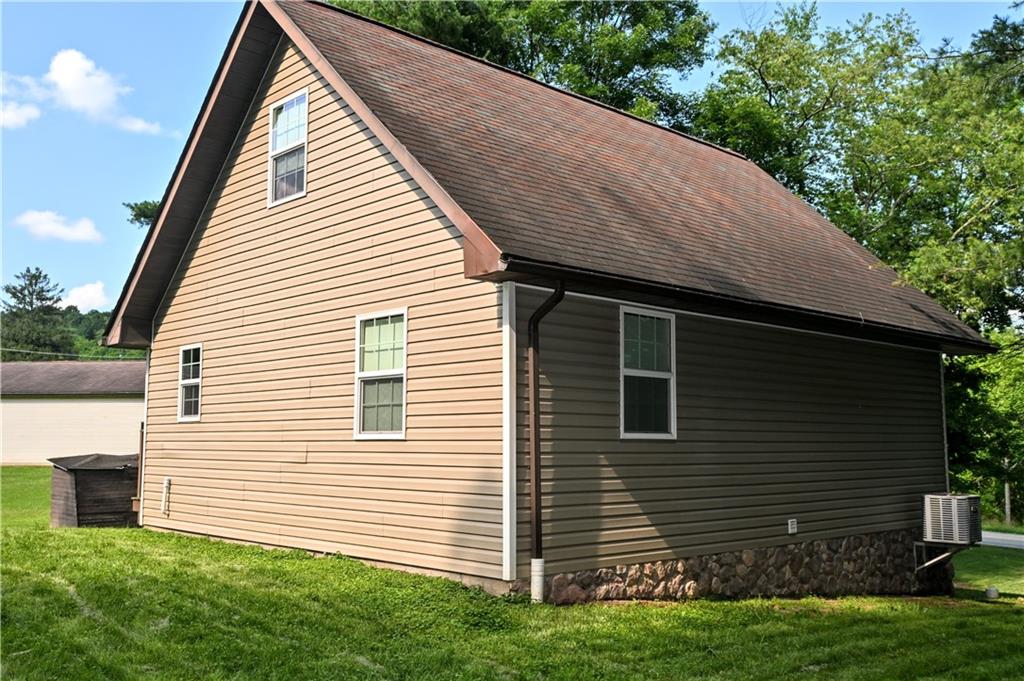3142 Hills Church Road Export, PA 15632 - Photo 4 of 36