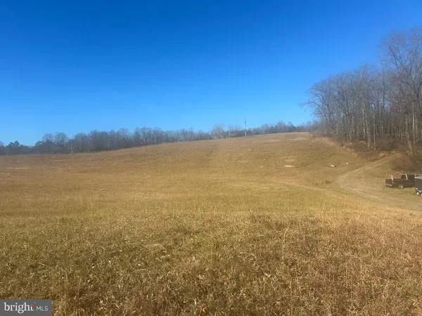 $890,000 | 342 South Poes Road, Amissville, VA 20106