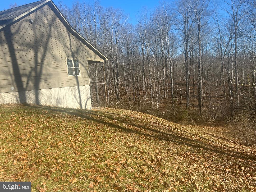 342 South Poes Road Amissville, VA 20106 - Photo 5 of 16 a view of a backyard