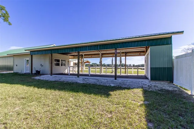 $950,000 | 20221 Southwest 5th Place, Dunnellon, FL 34431