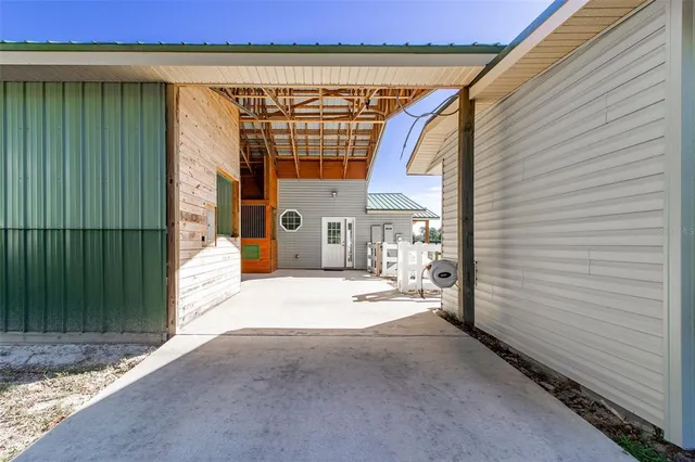 $950,000 | 20221 Southwest 5th Place, Dunnellon, FL 34431