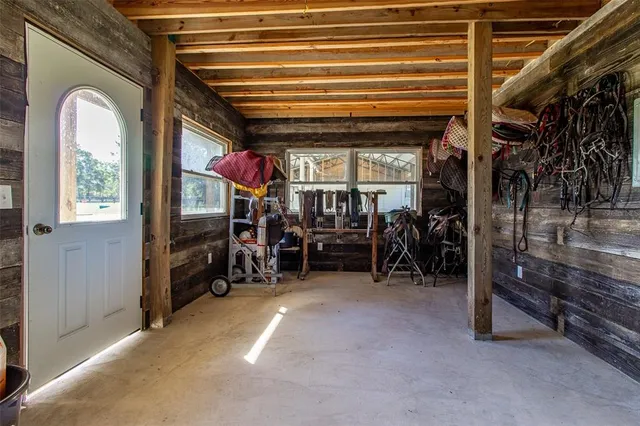 $950,000 | 20221 Southwest 5th Place, Dunnellon, FL 34431