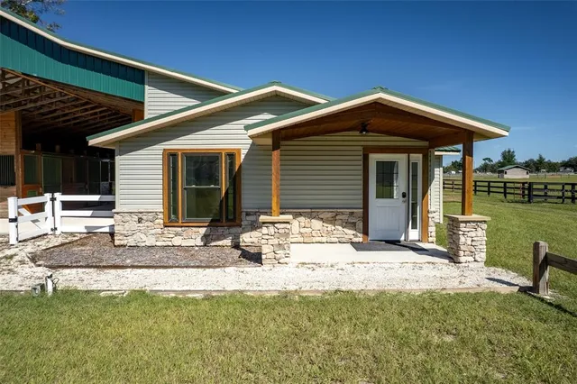 $950,000 | 20221 Southwest 5th Place, Dunnellon, FL 34431