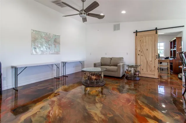 $950,000 | 20221 Southwest 5th Place, Dunnellon, FL 34431