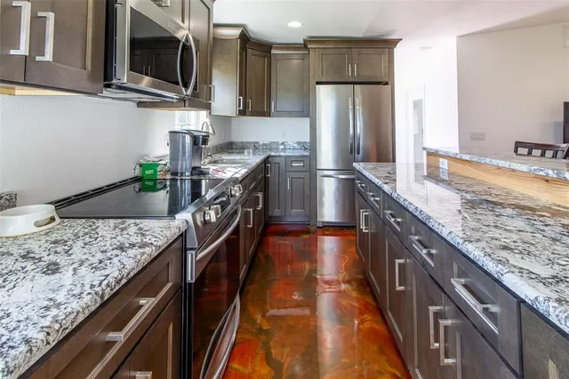 $950,000 | 20221 Southwest 5th Place, Dunnellon, FL 34431