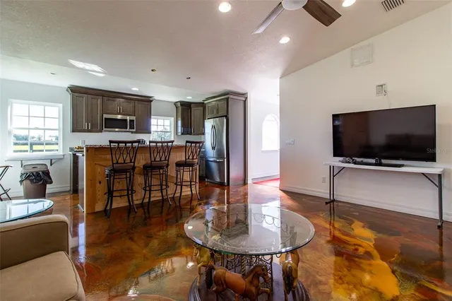 $950,000 | 20221 Southwest 5th Place, Dunnellon, FL 34431