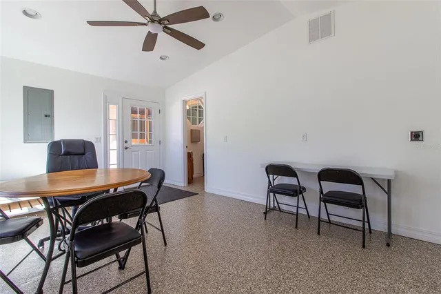 $950,000 | 20221 Southwest 5th Place, Dunnellon, FL 34431