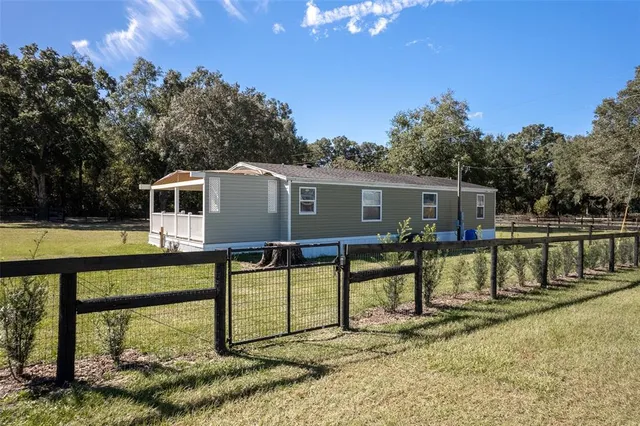 $950,000 | 20221 Southwest 5th Place, Dunnellon, FL 34431