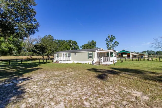 $950,000 | 20221 Southwest 5th Place, Dunnellon, FL 34431