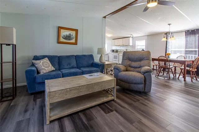 $950,000 | 20221 Southwest 5th Place, Dunnellon, FL 34431