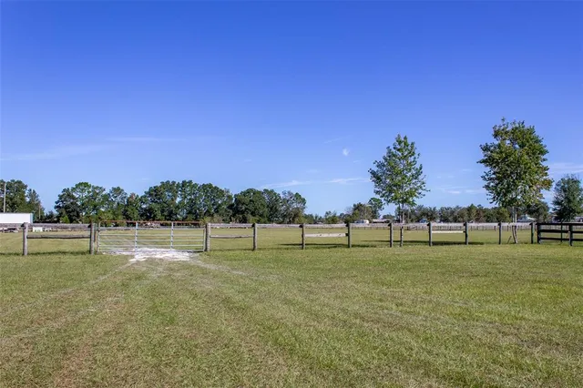 $950,000 | 20221 Southwest 5th Place, Dunnellon, FL 34431