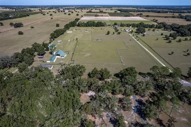 $950,000 | 20221 Southwest 5th Place, Dunnellon, FL 34431