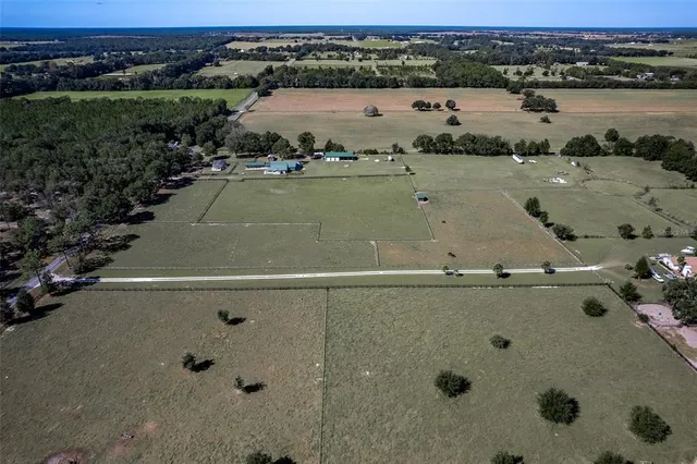 $950,000 | 20221 Southwest 5th Place, Dunnellon, FL 34431