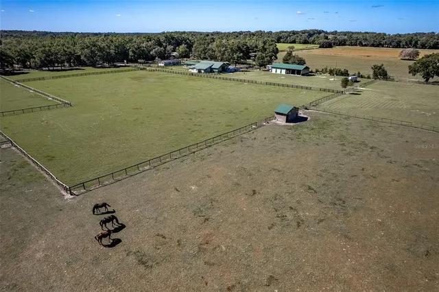 $950,000 | 20221 Southwest 5th Place, Dunnellon, FL 34431