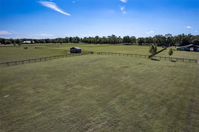 $950,000 | 20221 Southwest 5th Place, Dunnellon, FL 34431