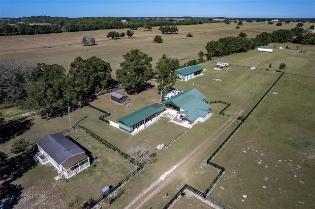 $950,000 | 20221 Southwest 5th Place, Dunnellon, FL 34431