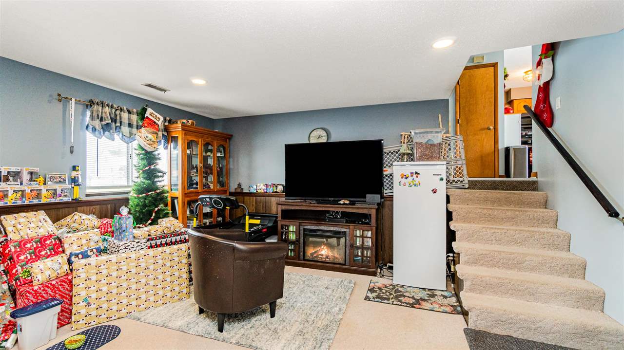 2145 Cass Avenue Road Bay City, MI 48708 - Photo 13 of 27