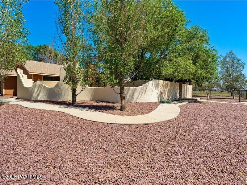 2075 Big Chino Road Paulden, AZ 86334 - Photo 25 of 32 25-Backyard