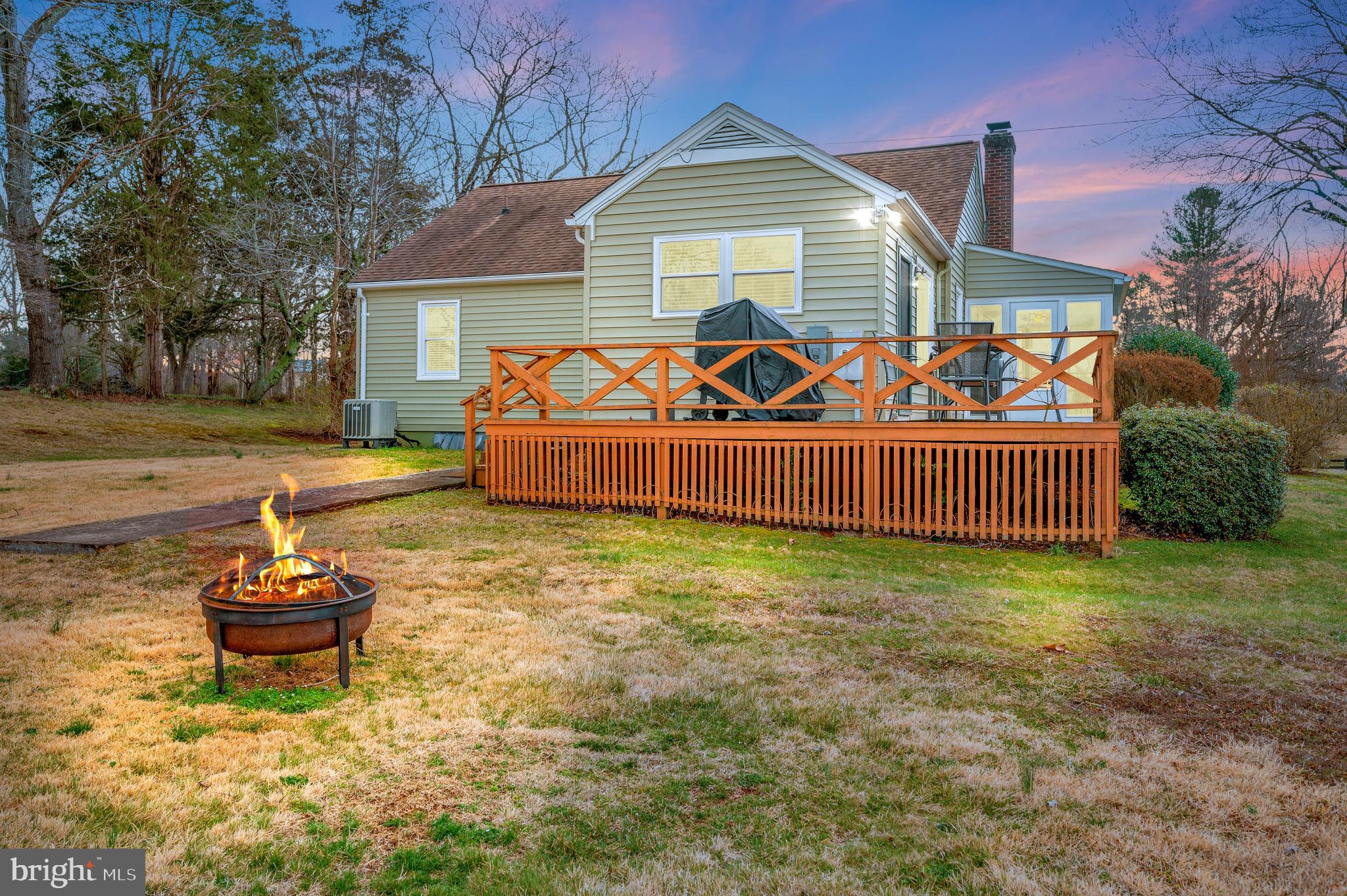 12195 Montford Road Orange, VA 22960 - Photo 32 of 39 S'mores anyone?