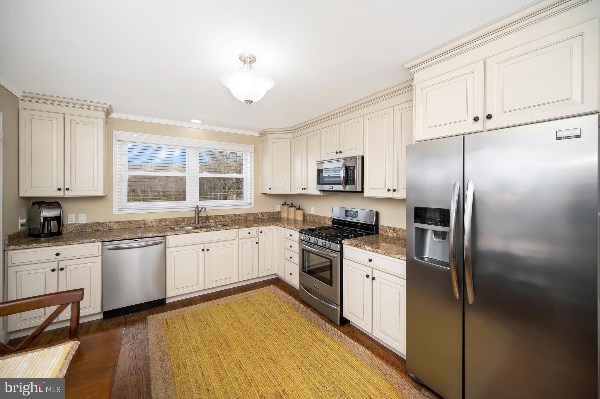 12195 Montford Road Orange, VA 22960 - Photo 8 of 39 Stainless steel appliances