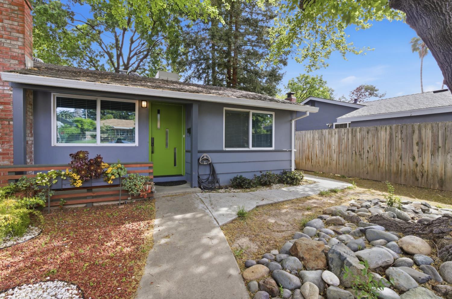 5262 Flagstone Street Carmichael, CA 95608 - Photo 15 of 31 a backyard of a house with seating space