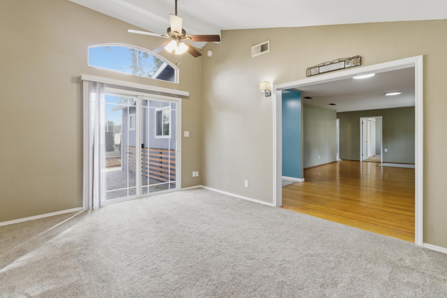 5262 Flagstone Street Carmichael, CA 95608 - Photo 26 of 31 en view interior of the house