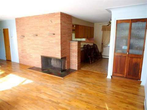 2374 Covert Road Burton, MI 48509 - Photo 4 of 33 20373980-3.JPG