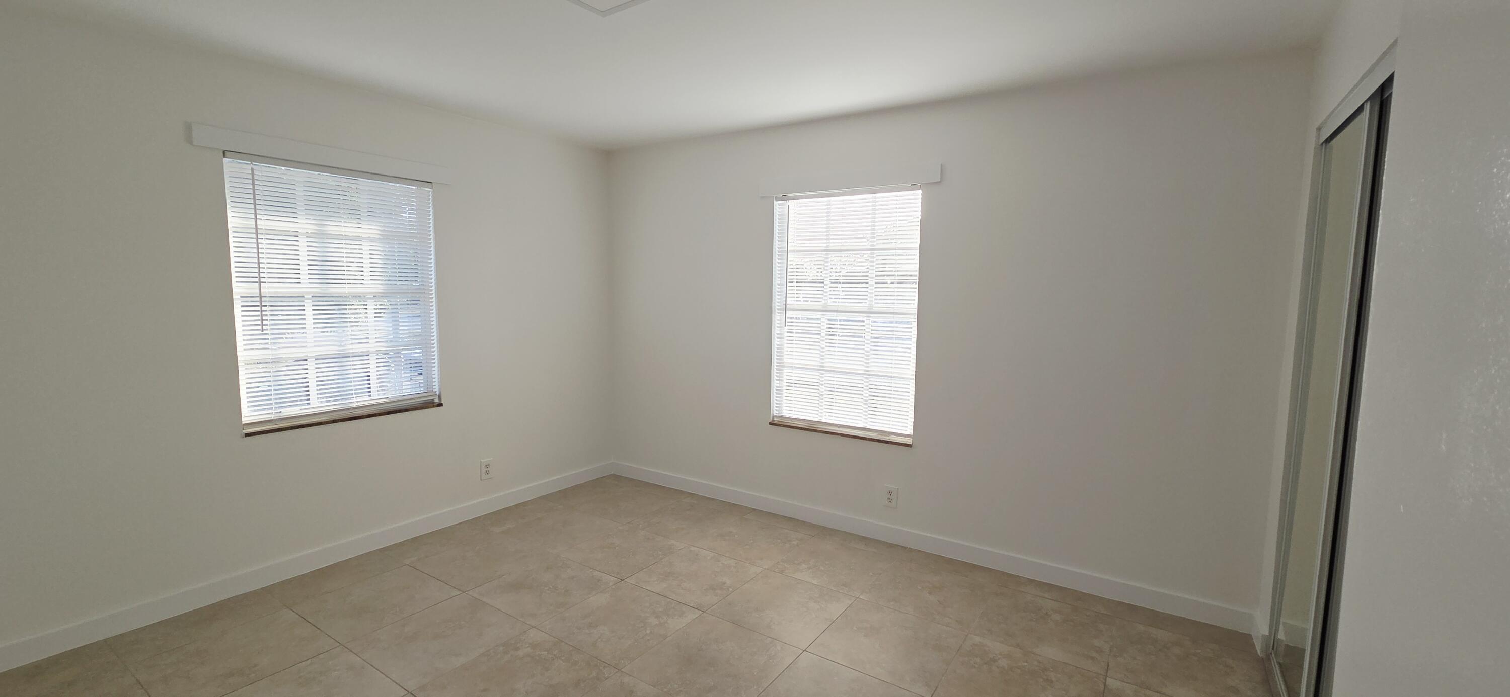 765 West 7th Street, Unit B Riviera Beach, FL 33404 - Photo 12 of 13 32690