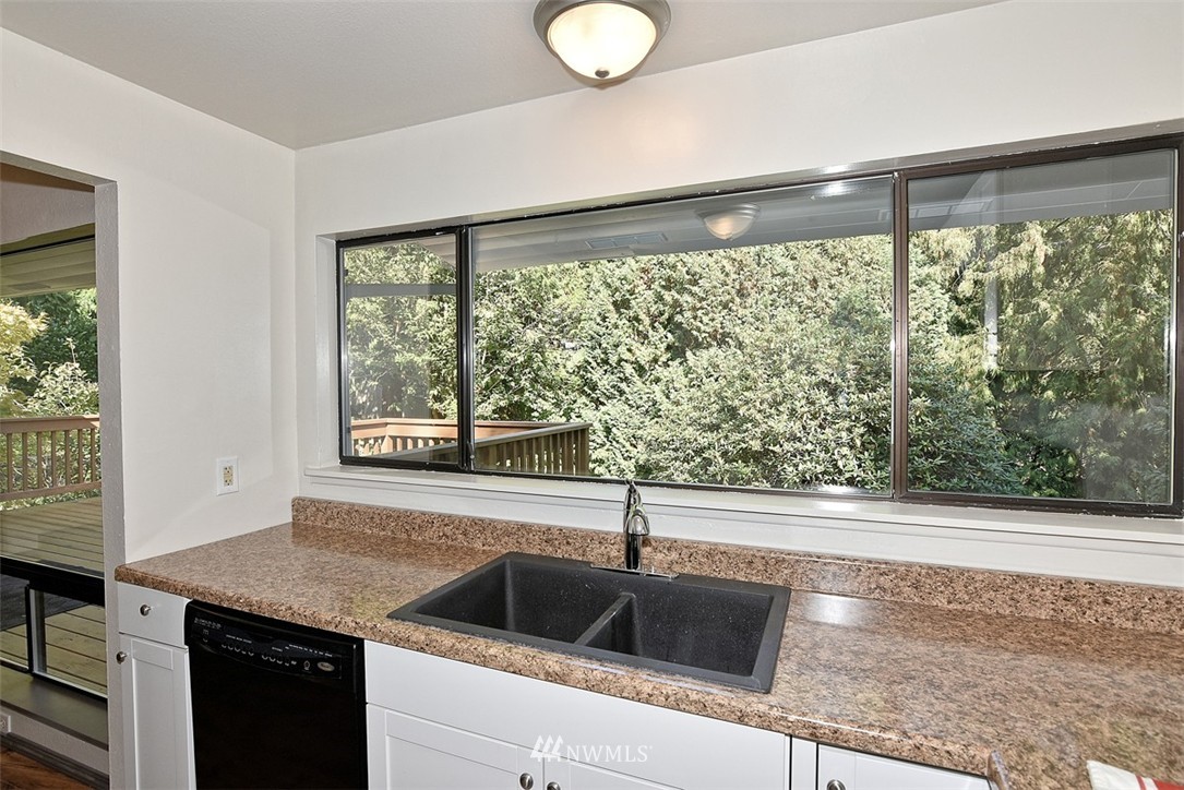 19401 Winesap Road Bothell, WA 98012 - Photo 12 of 24