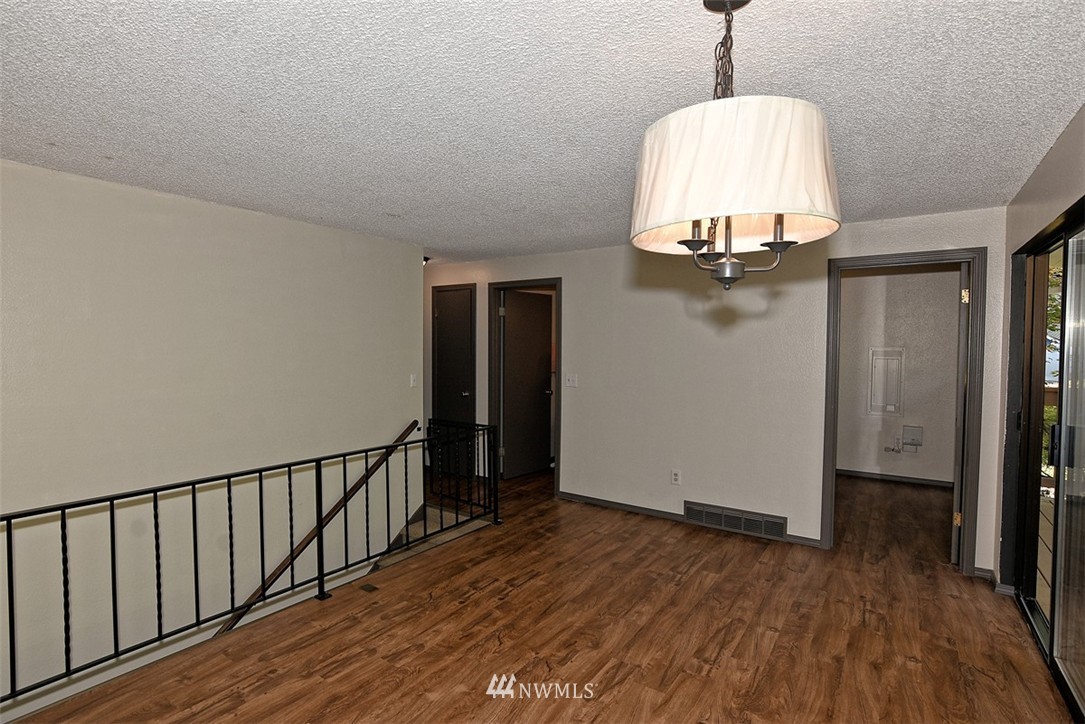19401 Winesap Road Bothell, WA 98012 - Photo 7 of 24
