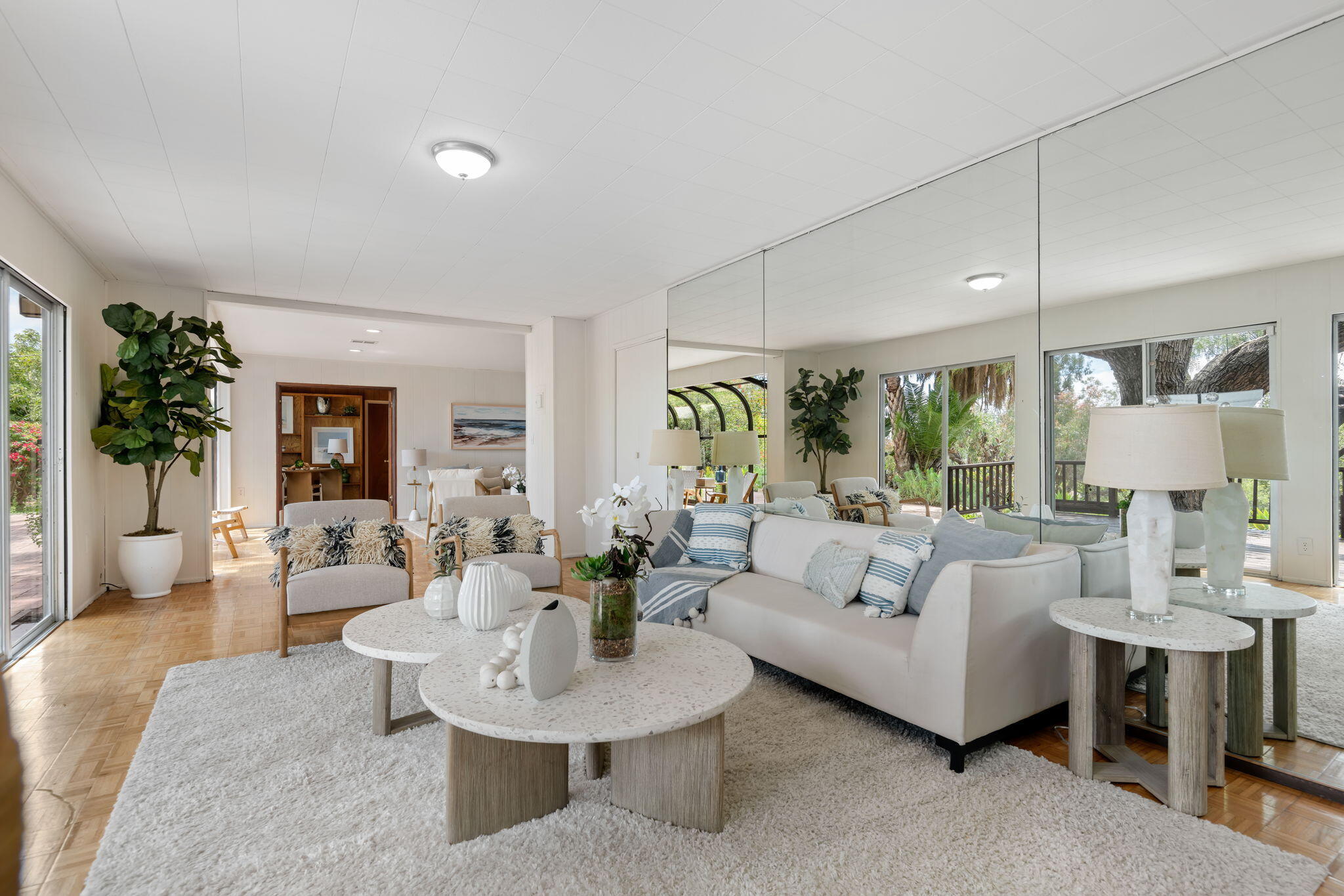 3855 Foothill Road Santa Barbara, CA 93110 - Photo 12 of 39 Living Room