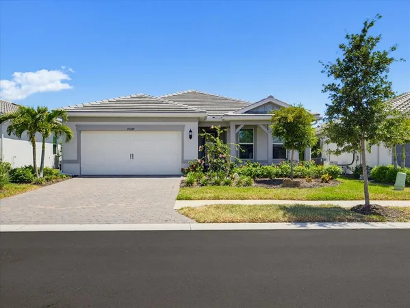 $759,900 | 10329 Sun Isle Drive, Englewood, FL 34223