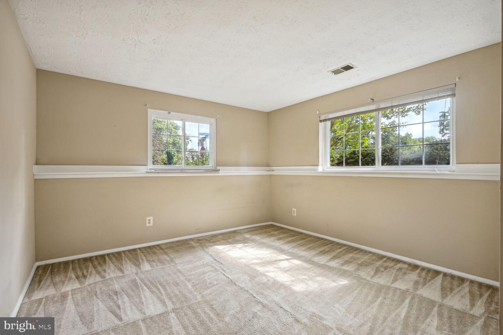 127 Forest Ridge Drive Sterling, VA 20164 - Photo 13 of 29