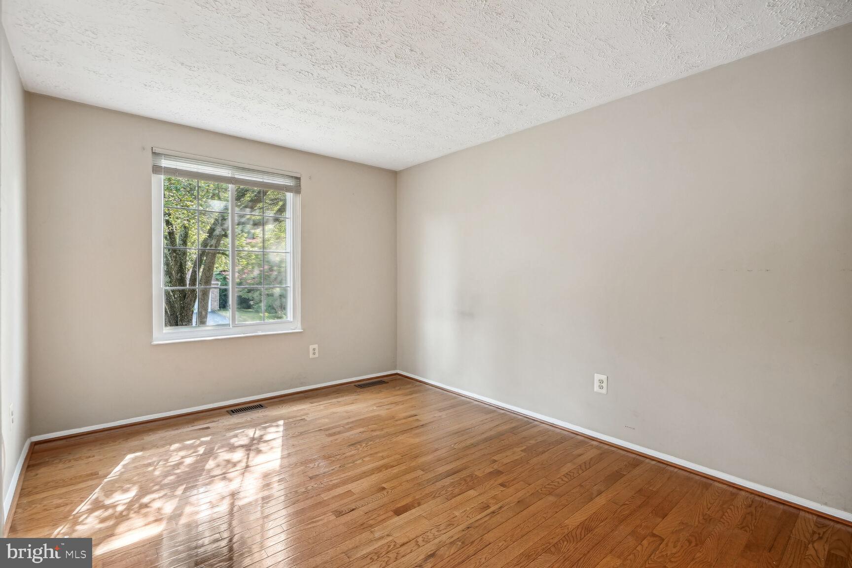 127 Forest Ridge Drive Sterling, VA 20164 - Photo 23 of 29