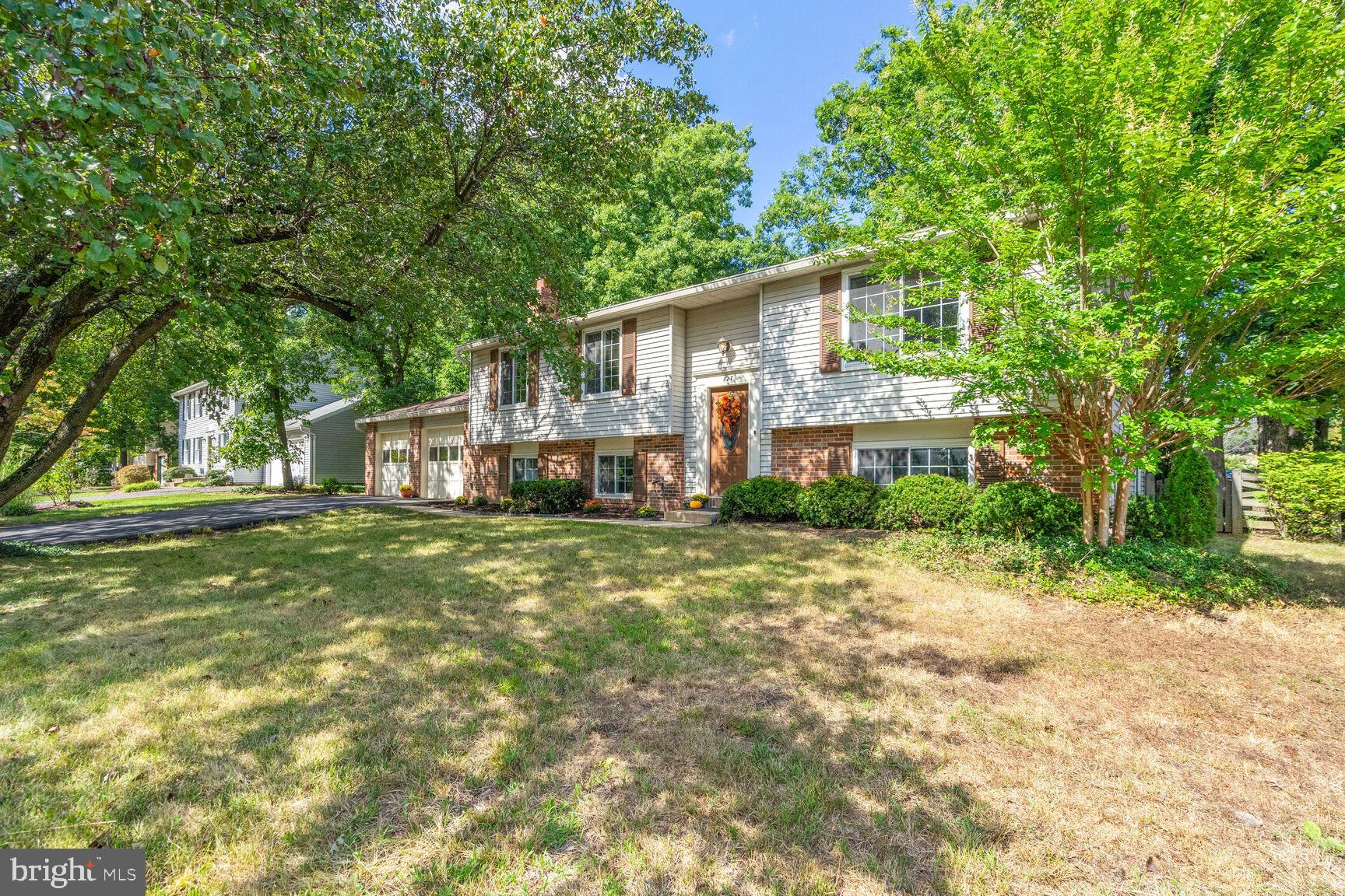 127 Forest Ridge Drive Sterling, VA 20164 - Photo 3 of 29