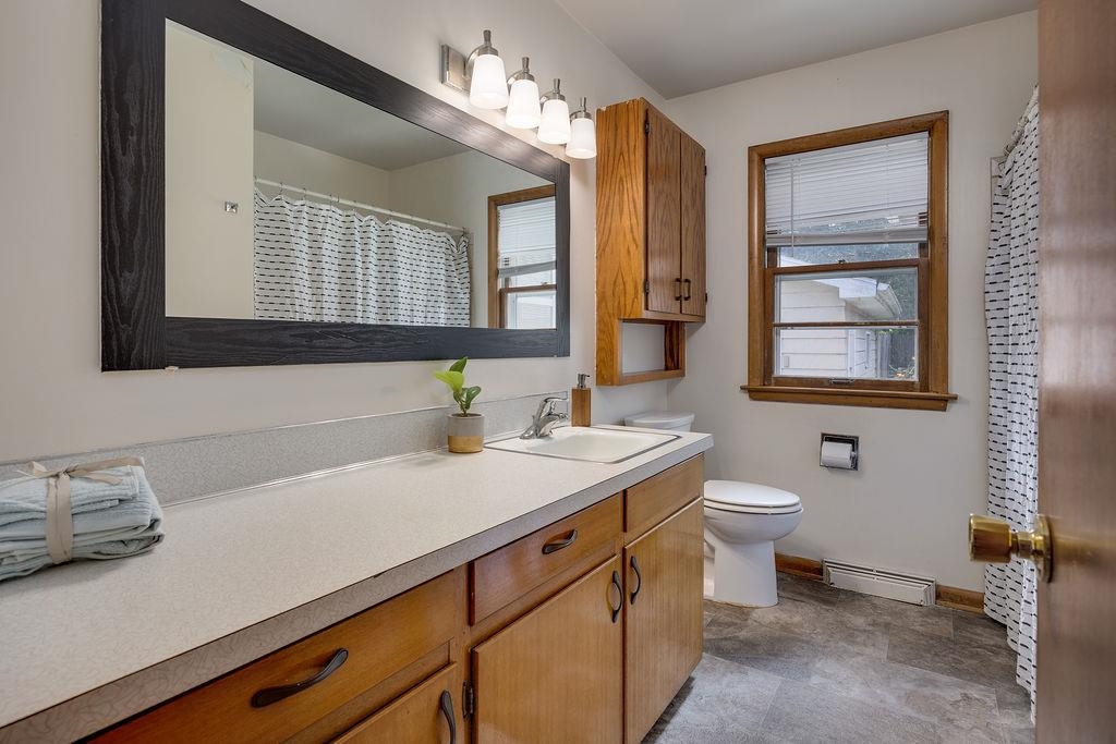 2407 Waunona Way Madison, WI 53713 - Photo 21 of 54