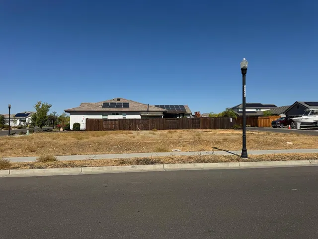 a view of a swimming pool and lake view