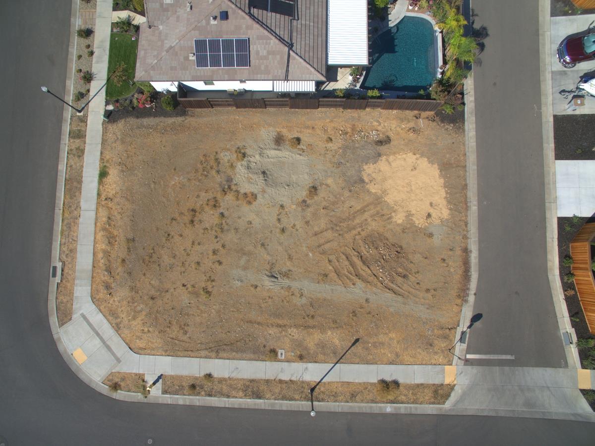 771 Graf Way Winters, CA 95694 - Photo 15 of 16 a view of bath room